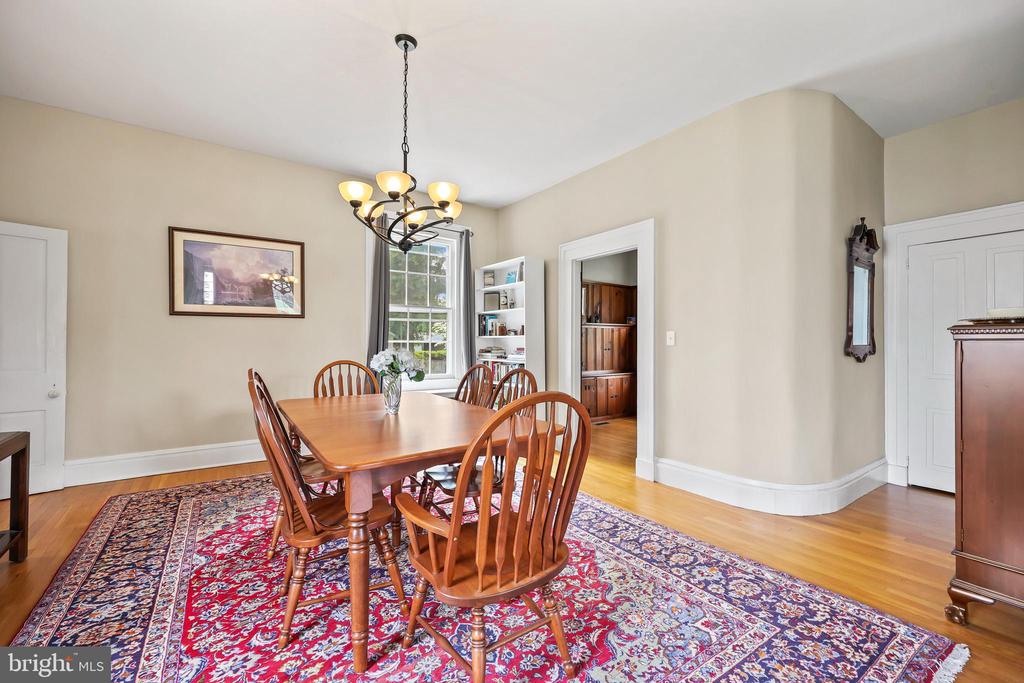 15-17 Crescent Ave