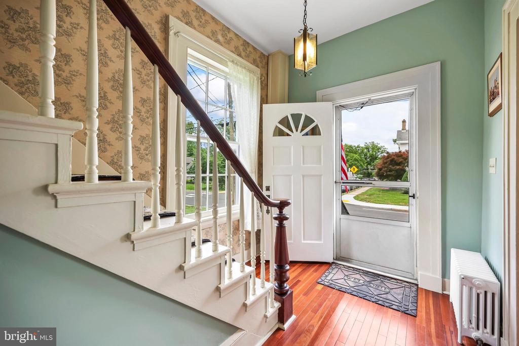 15-17 Crescent Ave