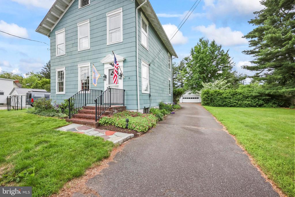 15-17 Crescent Ave