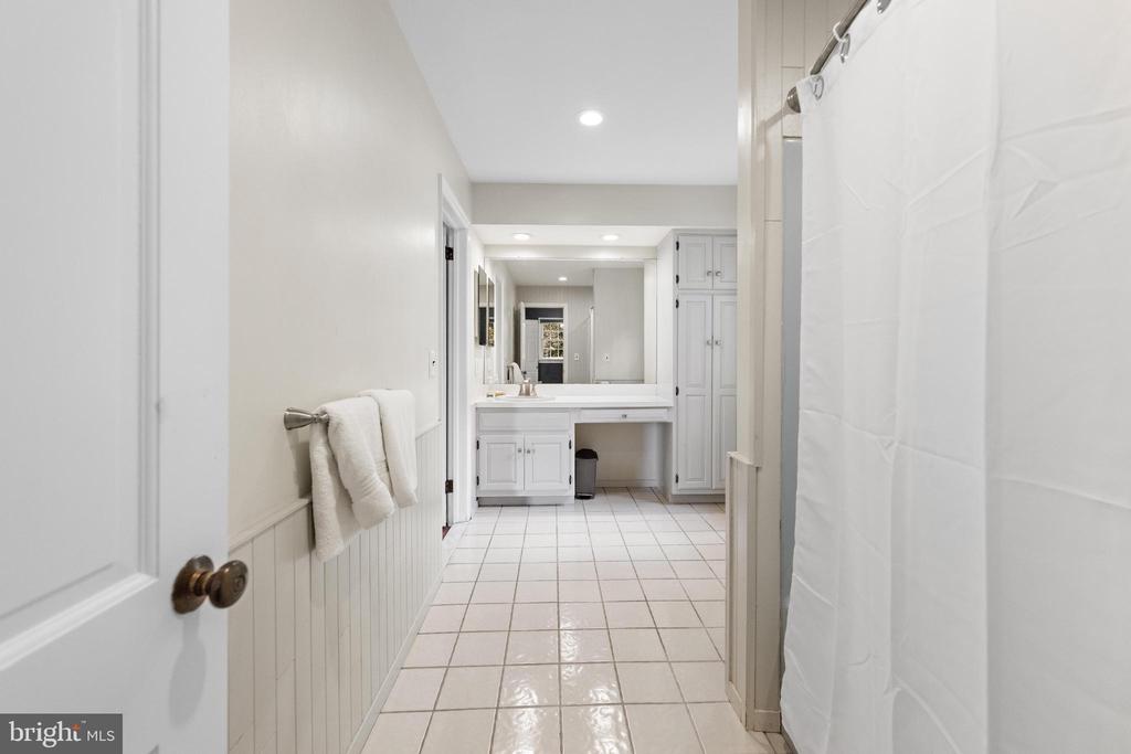 186 FAIRVIEW ROAD