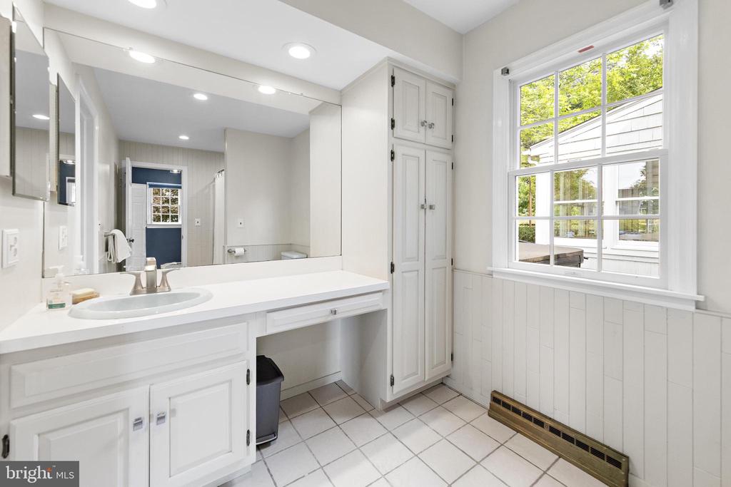 186 FAIRVIEW ROAD