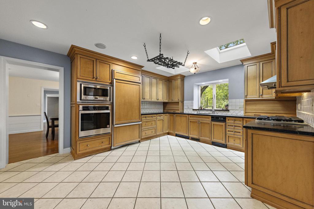 186 FAIRVIEW ROAD