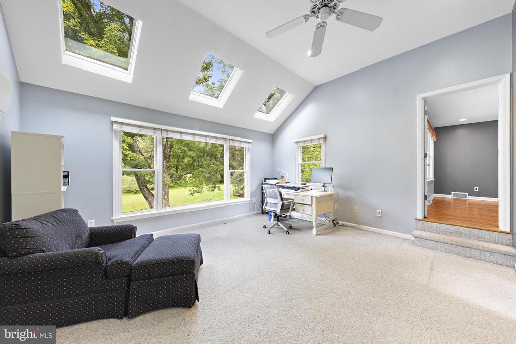 186 FAIRVIEW ROAD
