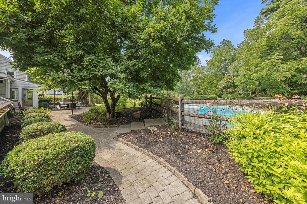 186 FAIRVIEW ROAD