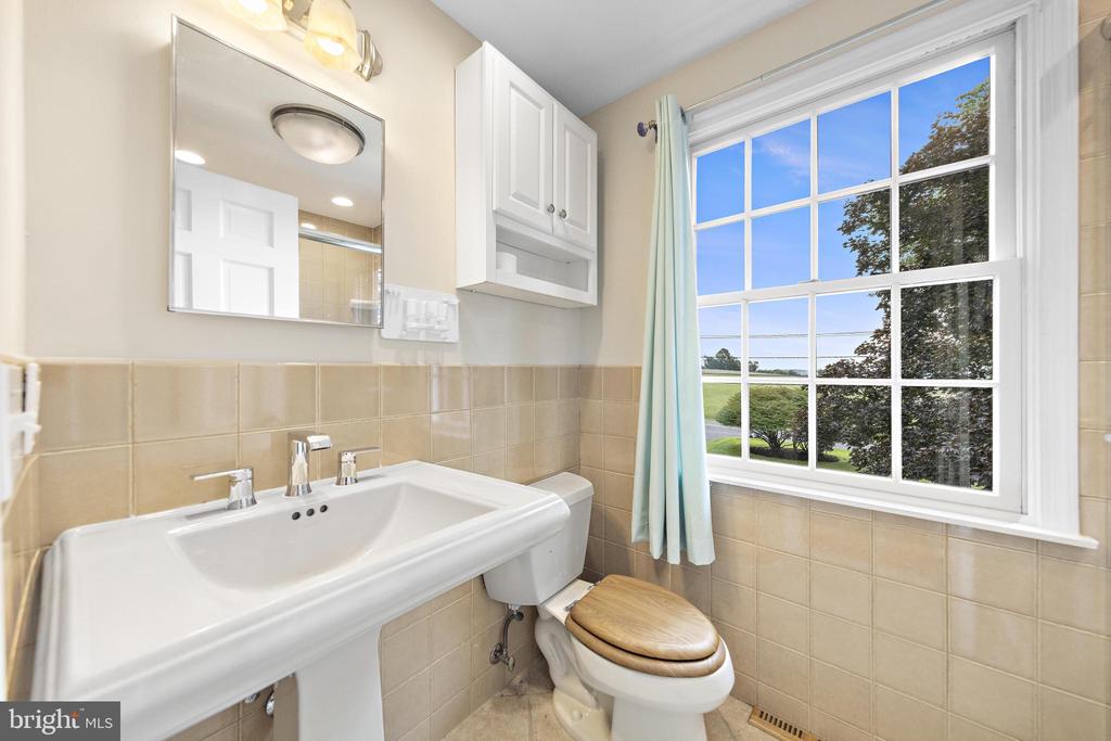 186 FAIRVIEW ROAD