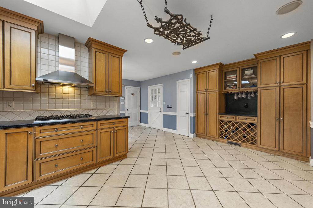 186 FAIRVIEW ROAD