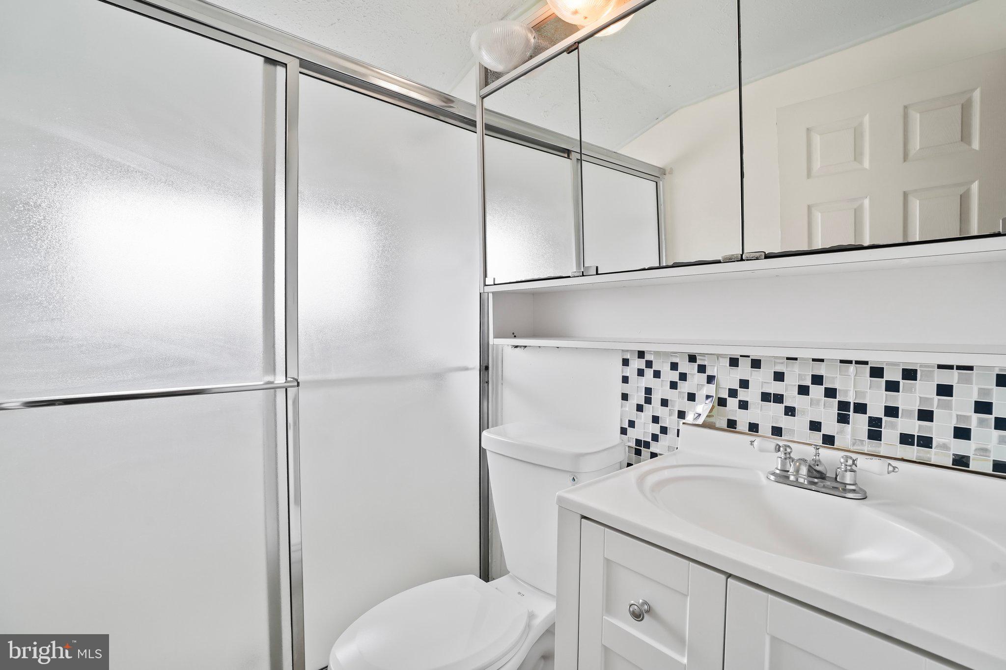 296 Thornridge Dr