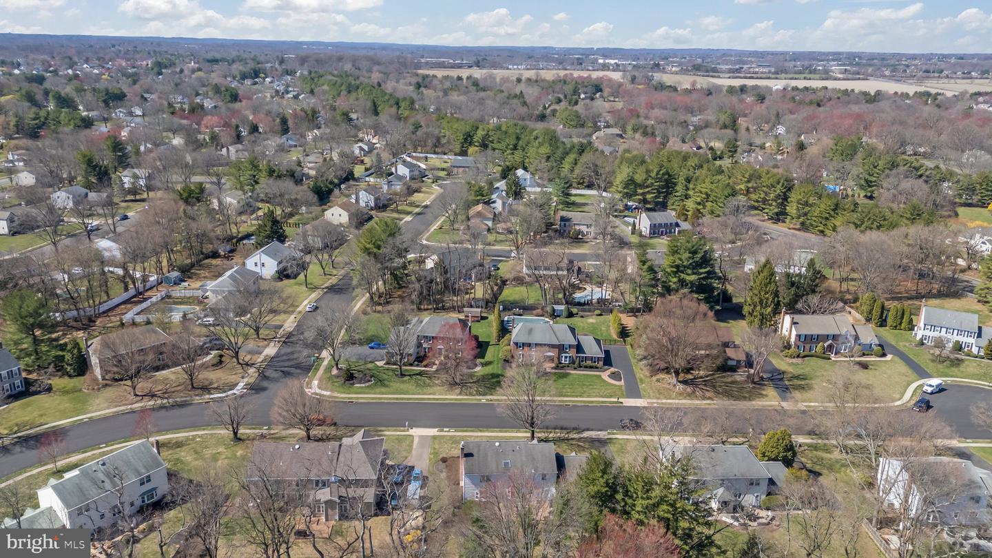 876 Henry Dr