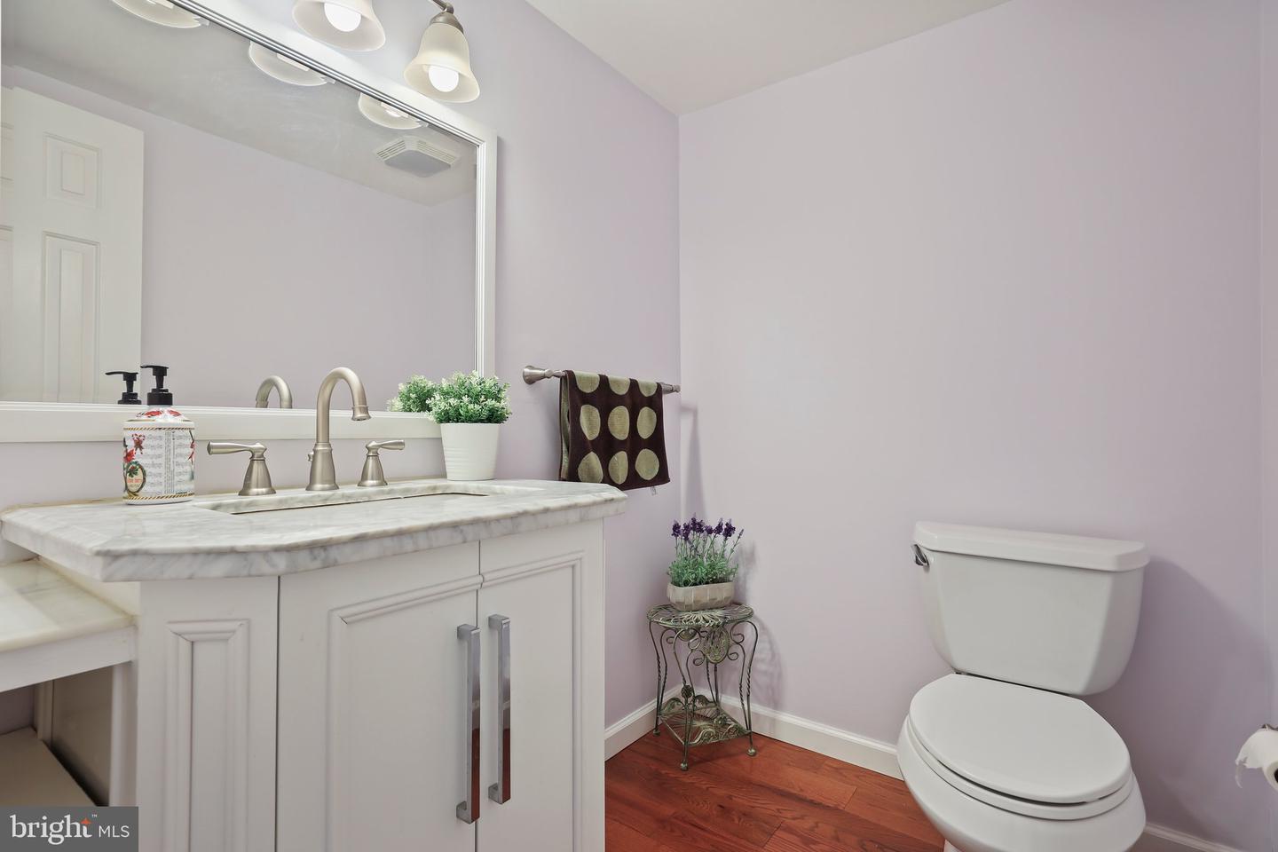 876 Henry Dr