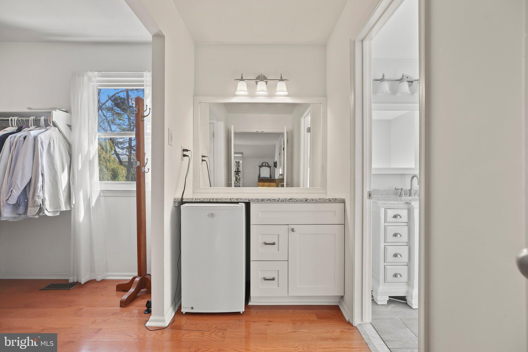 876 Henry Dr