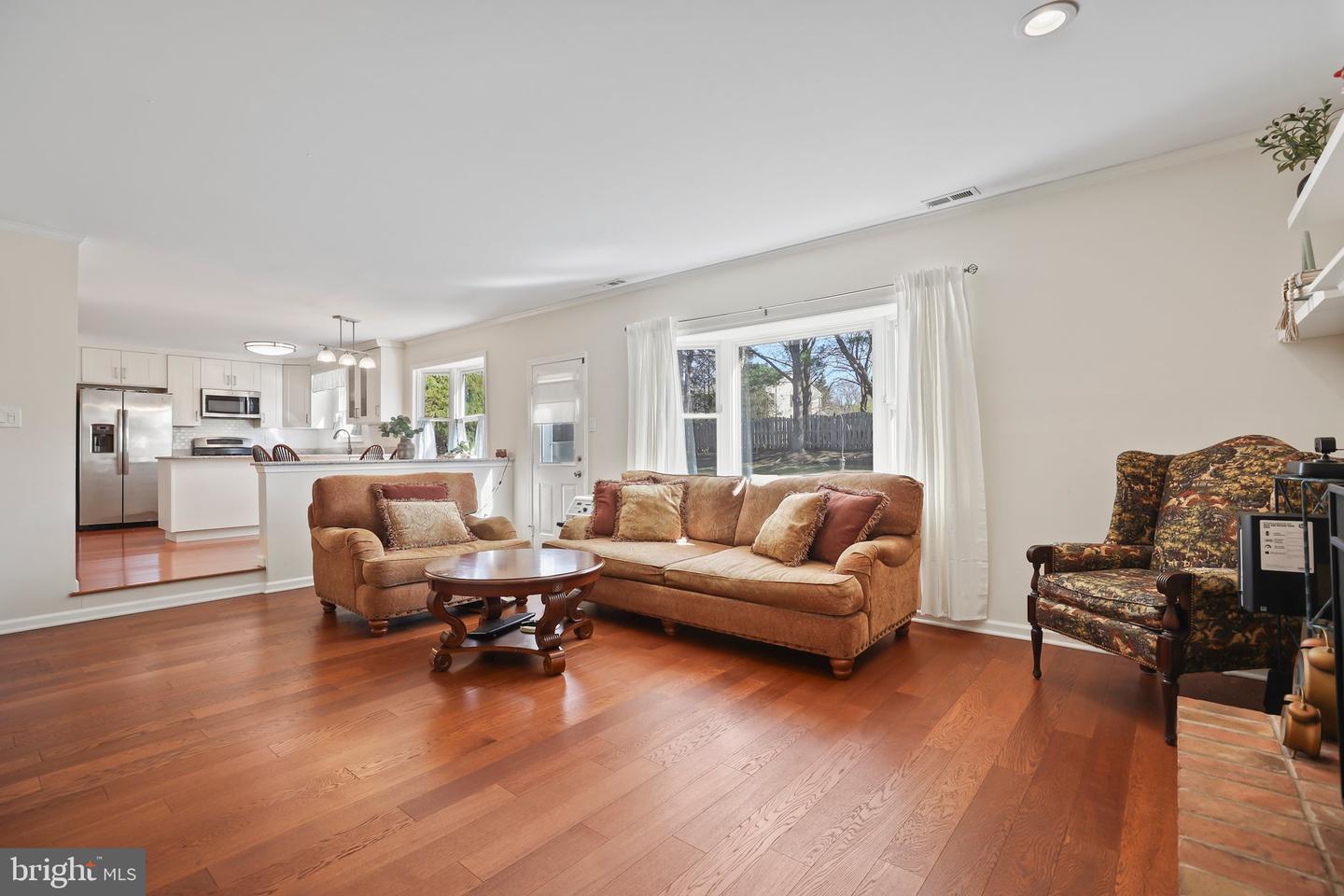 876 Henry Dr