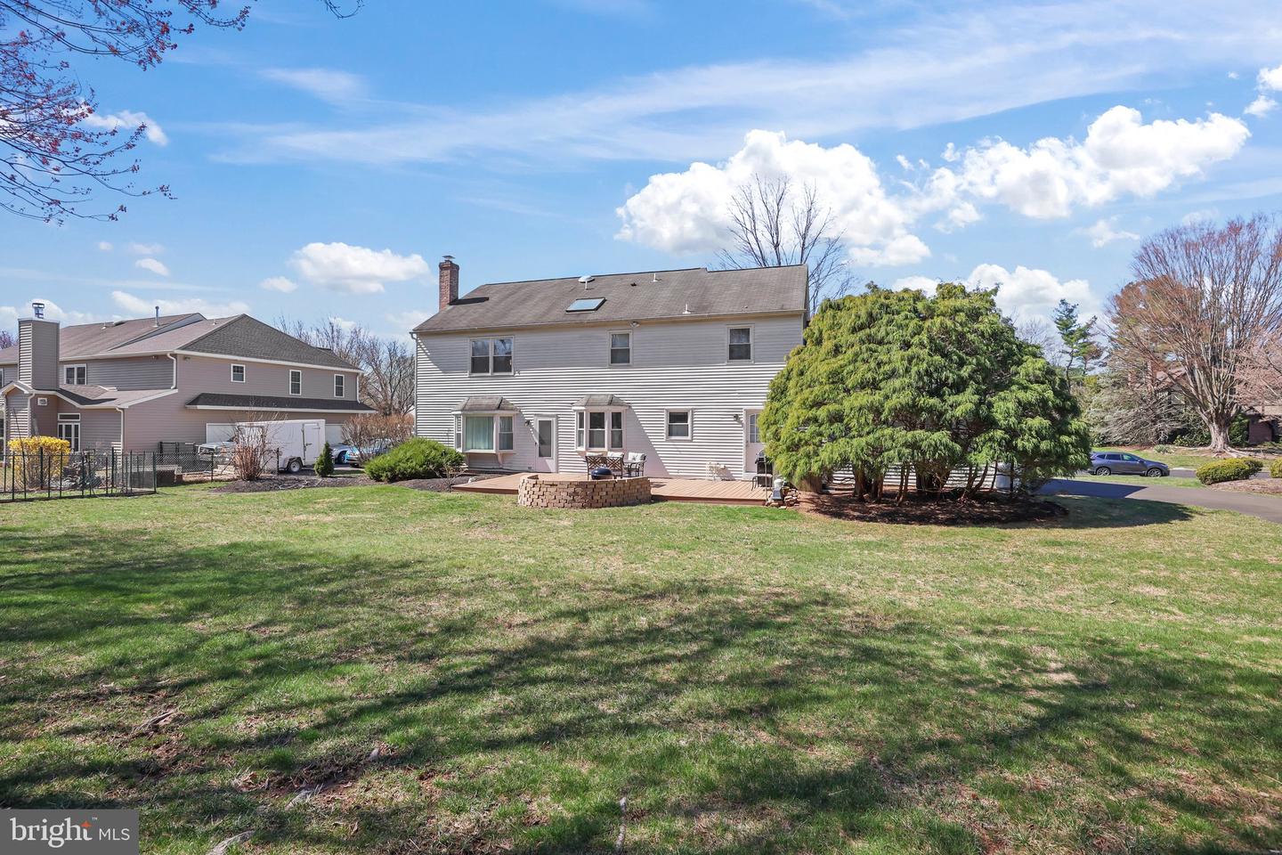 876 Henry Dr