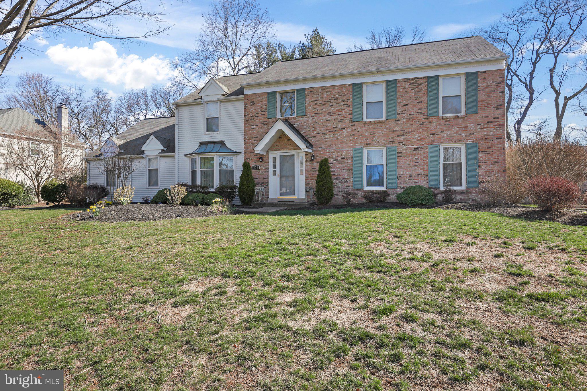 876 Henry Dr