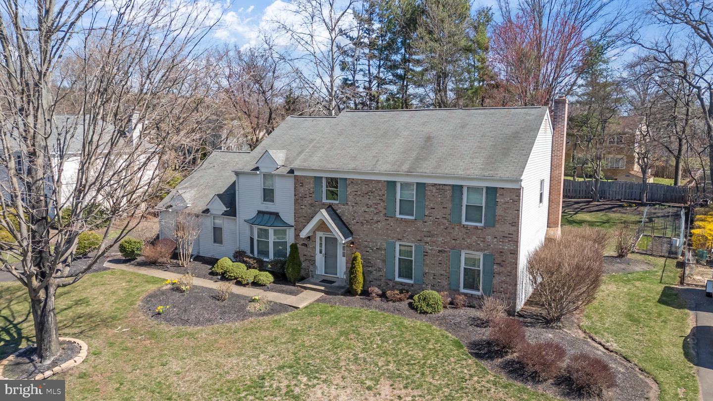 876 Henry Dr
