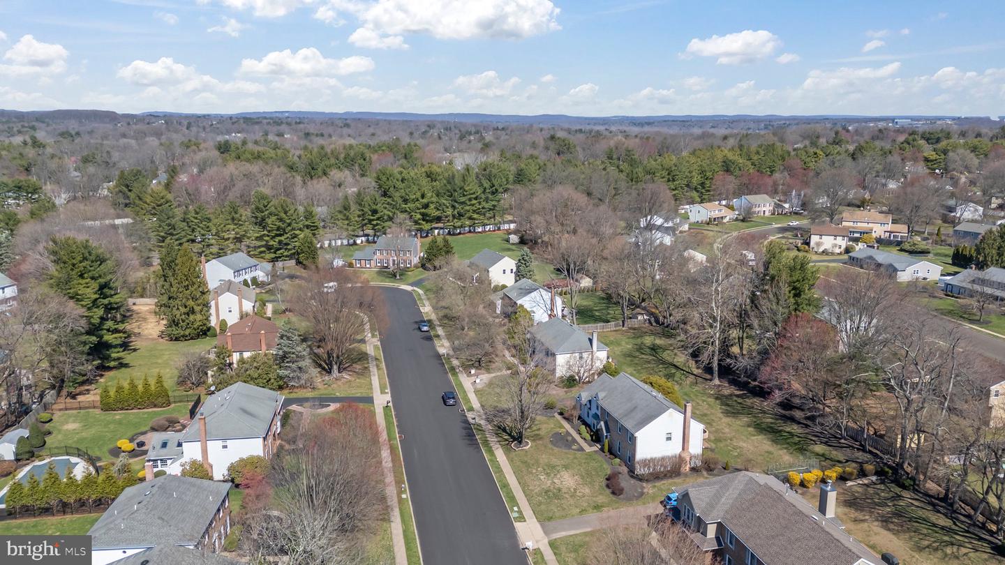 876 Henry Dr
