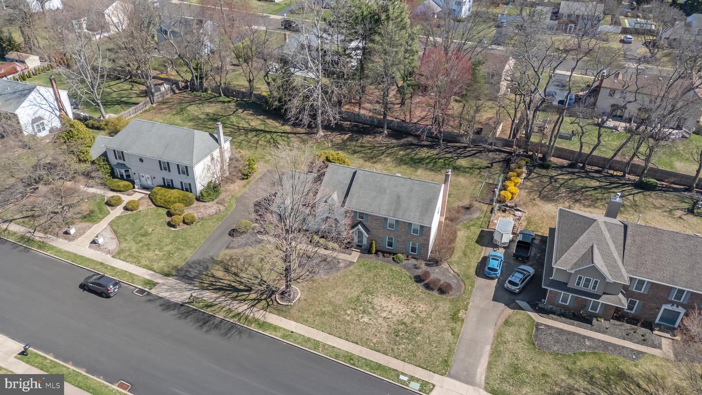 876 Henry Dr