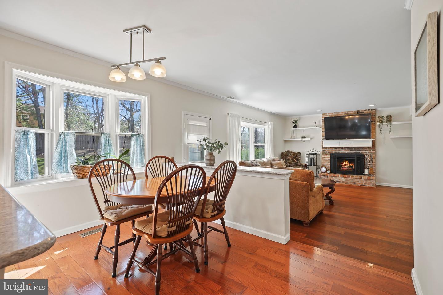 876 Henry Dr