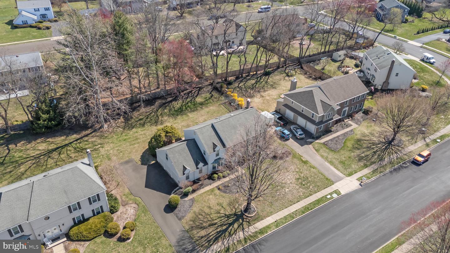 876 Henry Dr