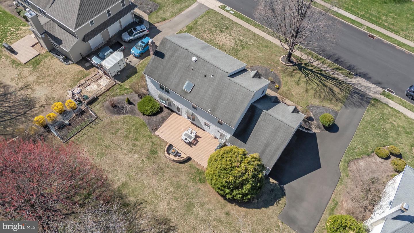 876 Henry Dr