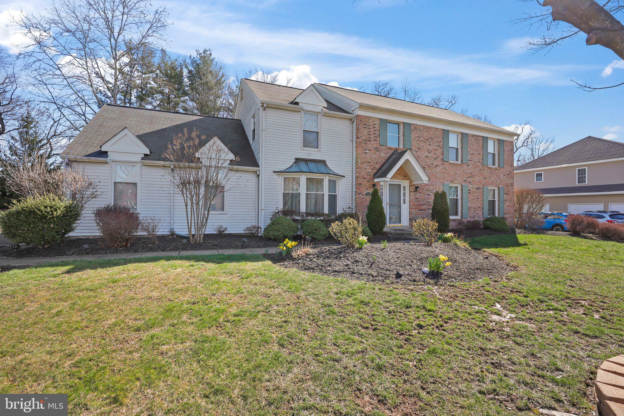 876 Henry Dr