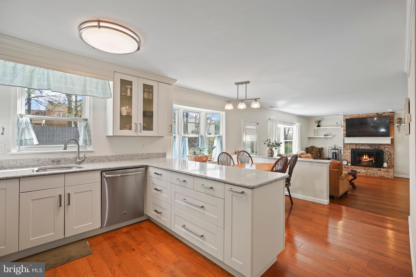 876 Henry Dr