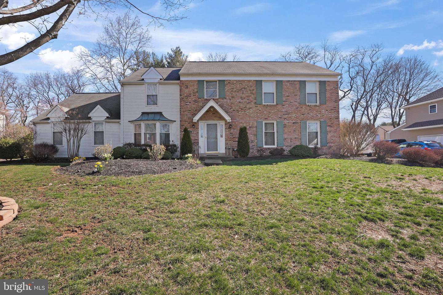 876 Henry Dr