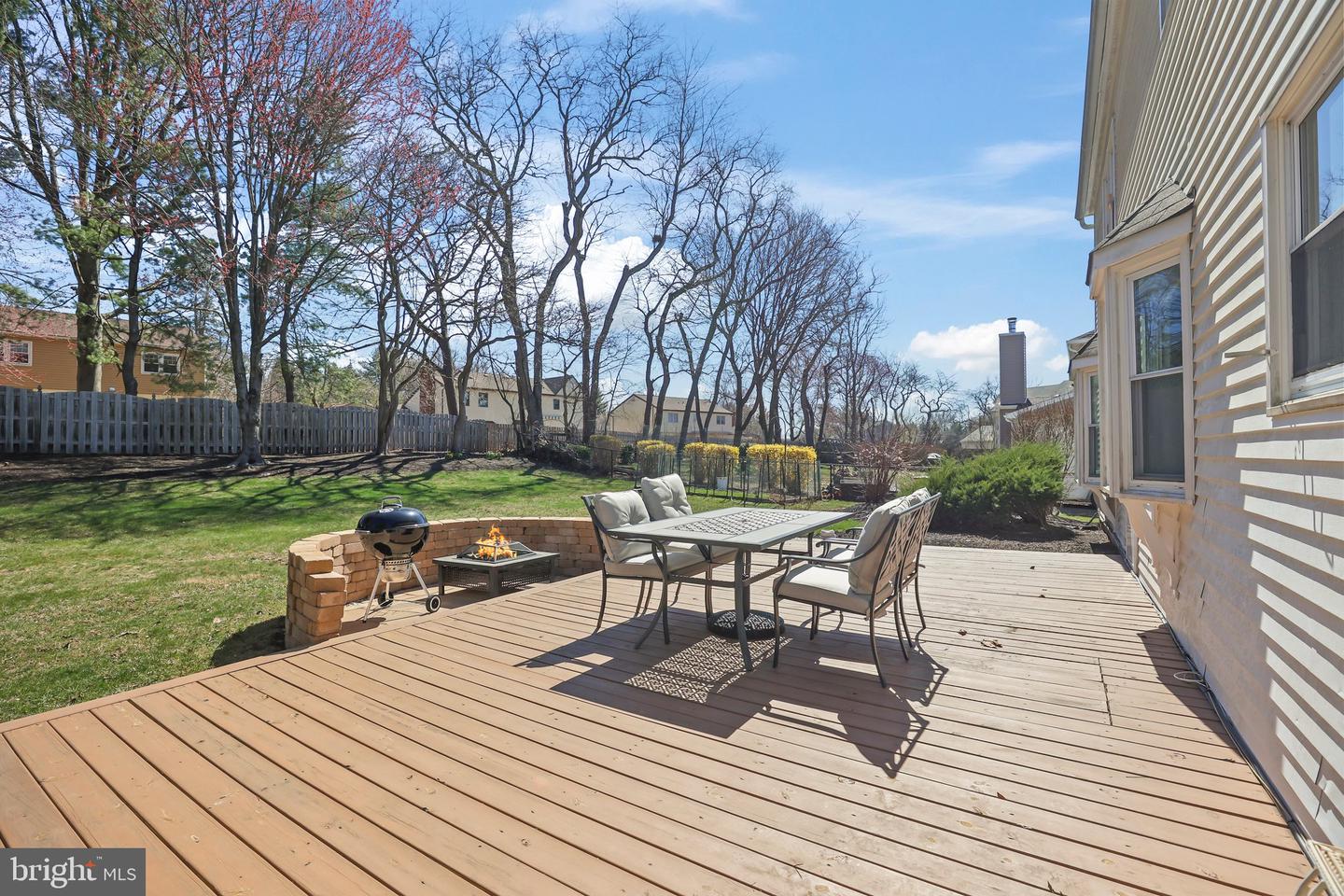 876 Henry Dr