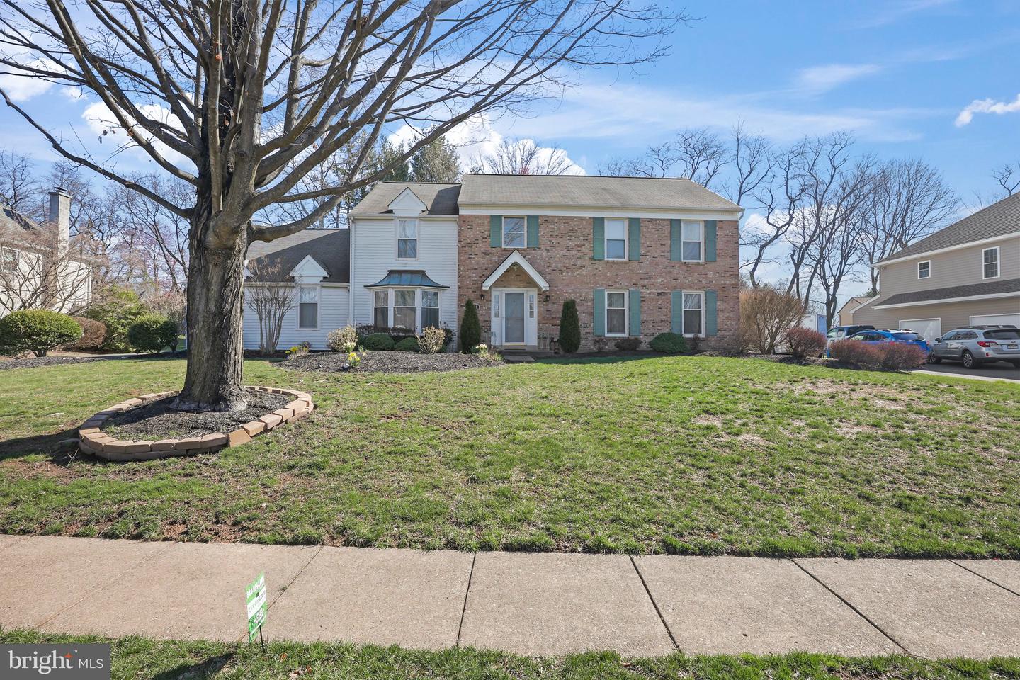 876 Henry Dr