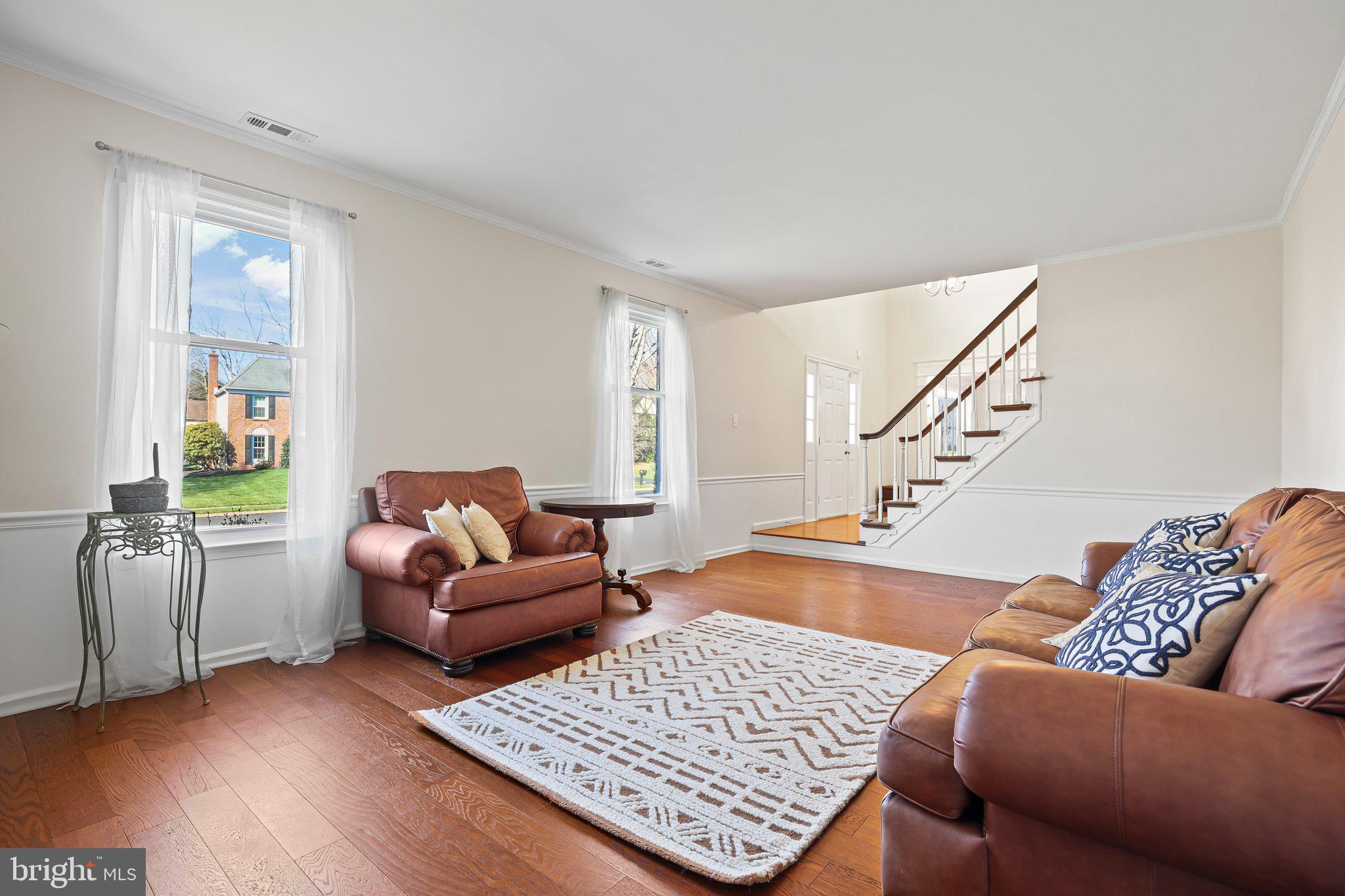 876 Henry Dr