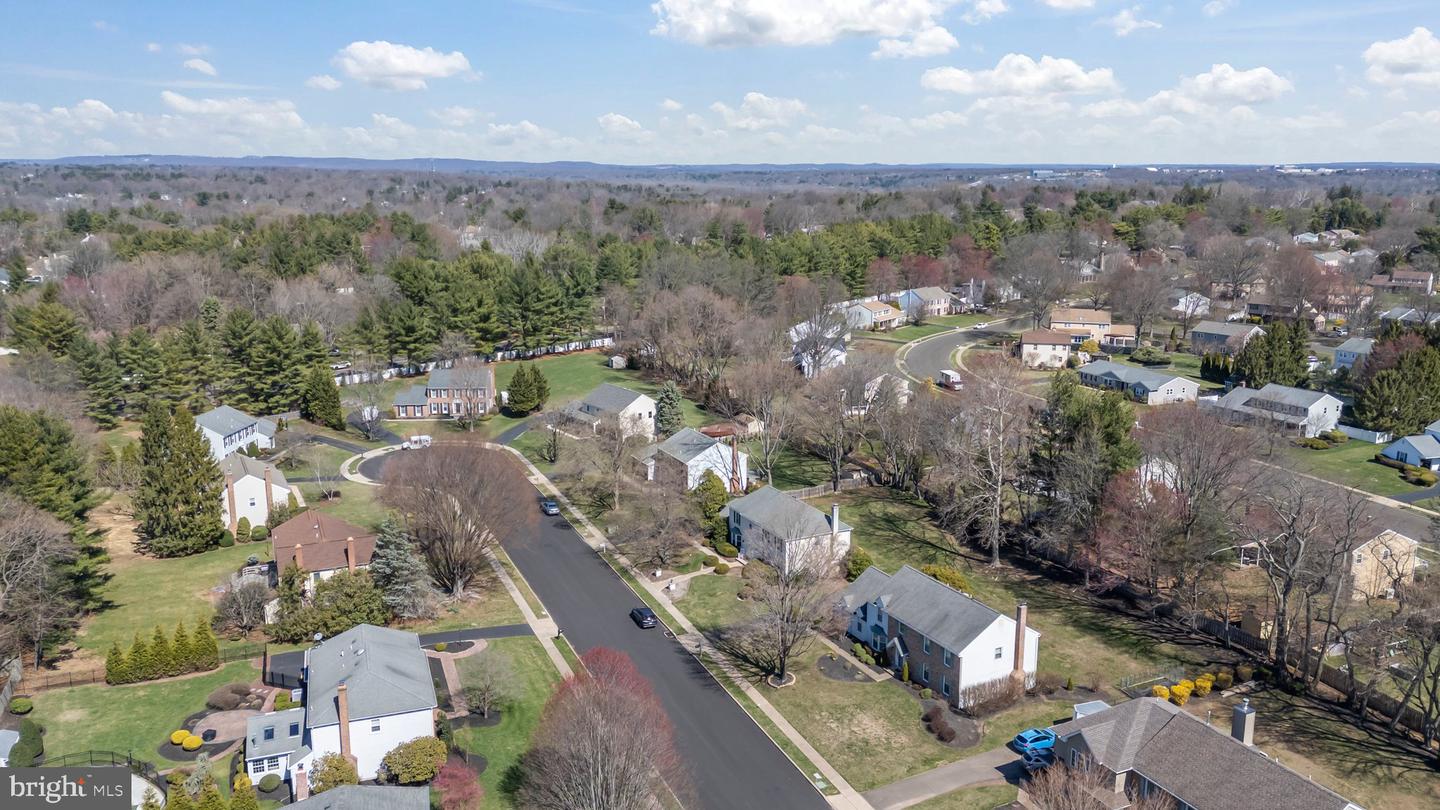 876 Henry Dr
