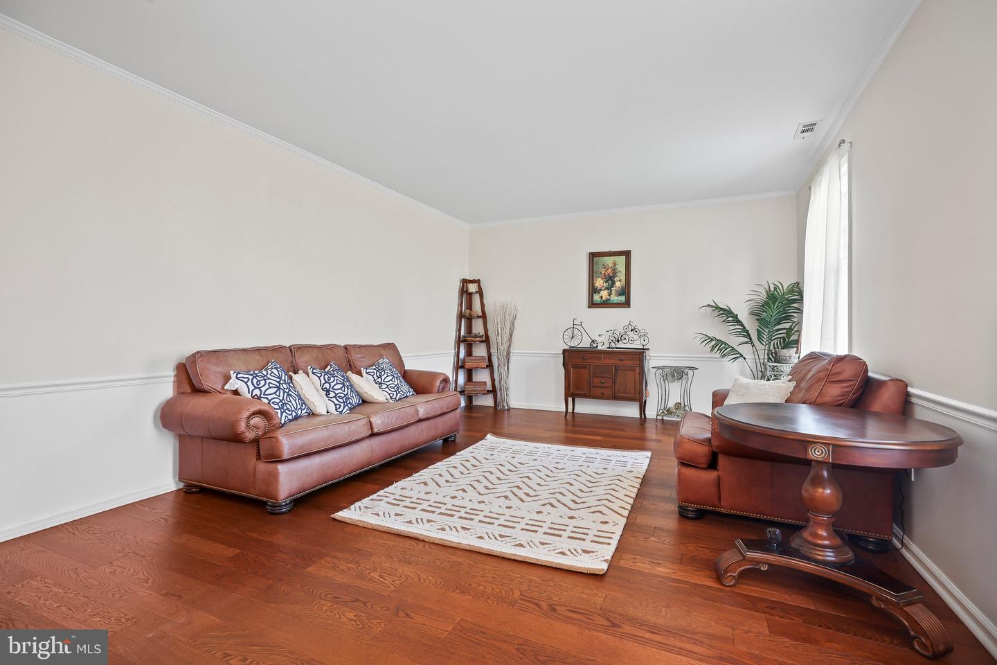 876 Henry Dr
