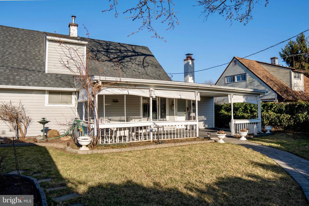 11 JESTER LANE