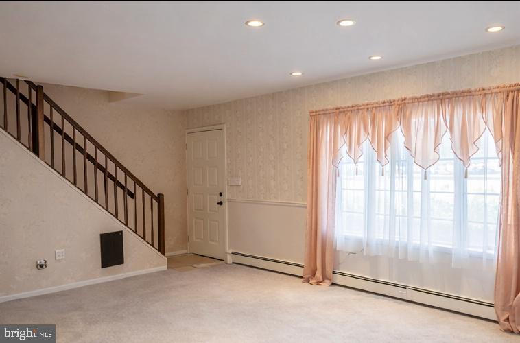 11 JESTER LANE