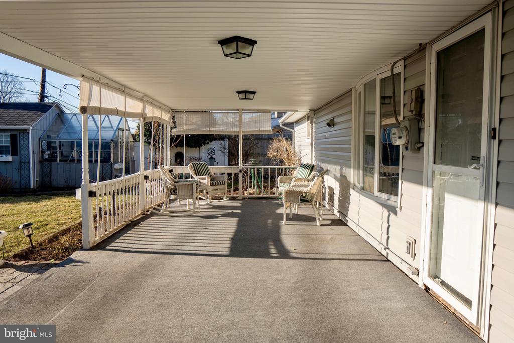 11 JESTER LANE