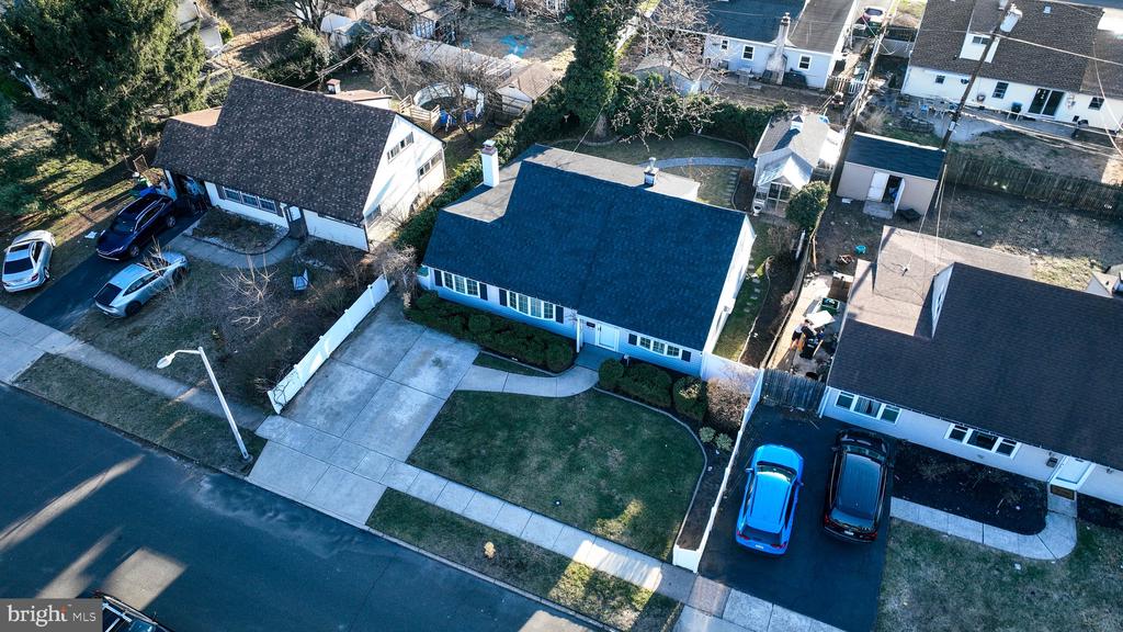 11 JESTER LANE