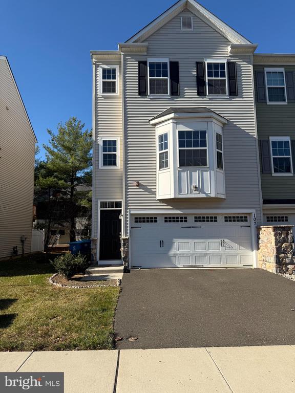107 MERCER COURT