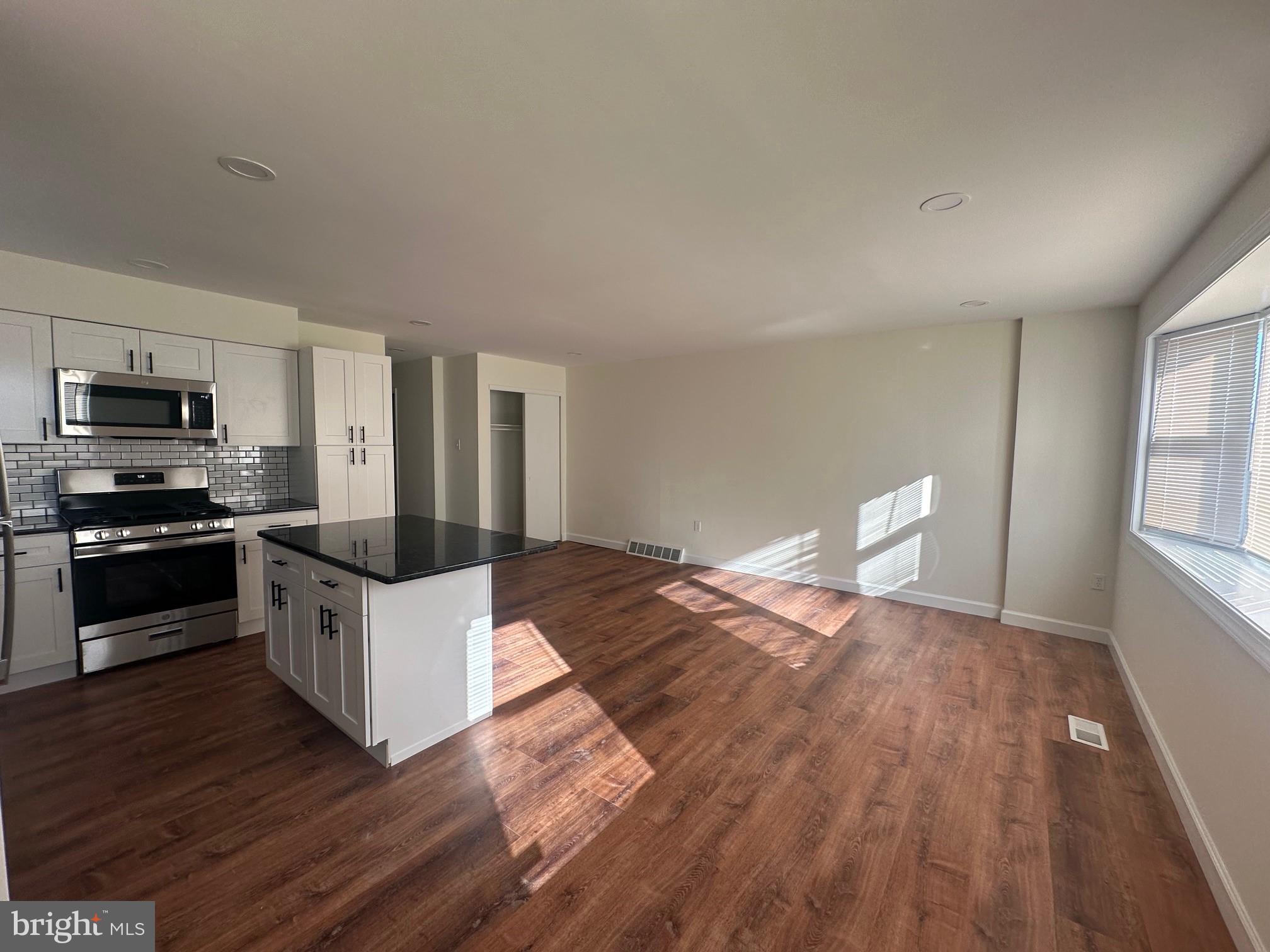 9928 Lackland Dr #2nd Fl