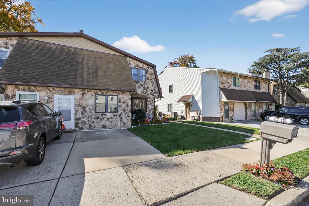 1112 SELMER ROAD