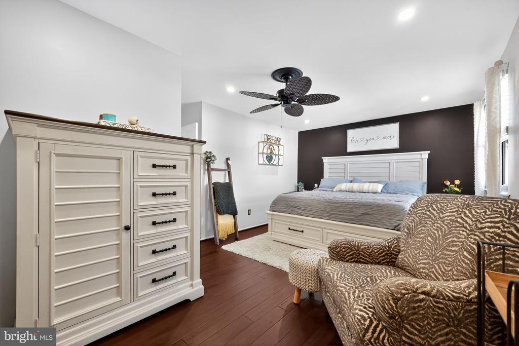 1112 SELMER ROAD