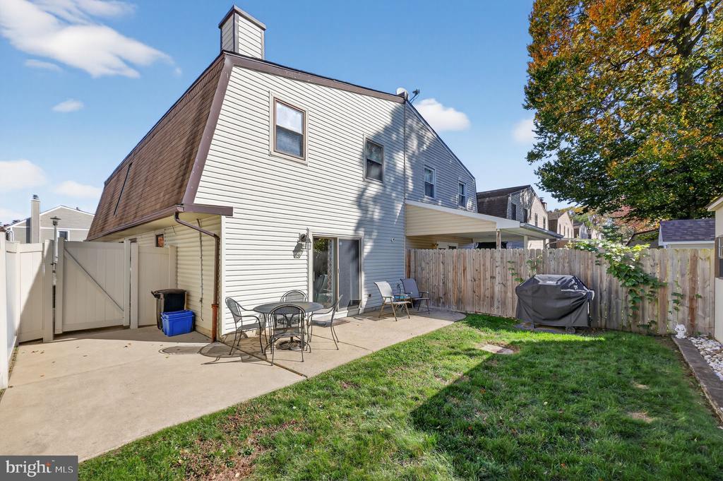 1112 SELMER ROAD