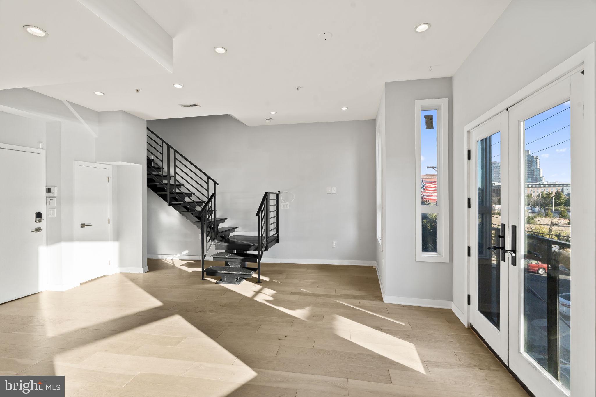 343 N FRONT STREET C