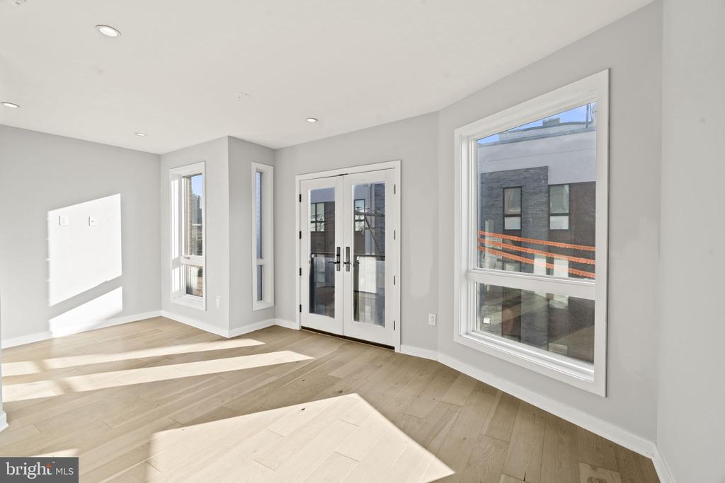 343 N FRONT STREET C