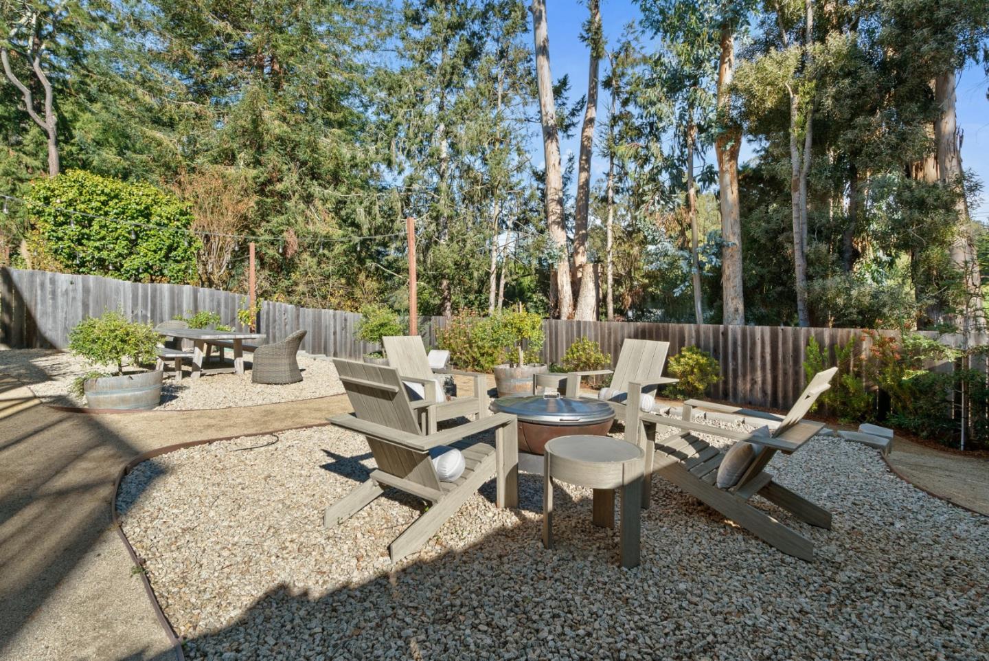 409 Townsend DR