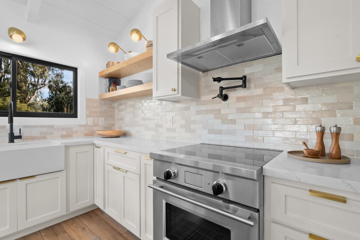409 Townsend DR