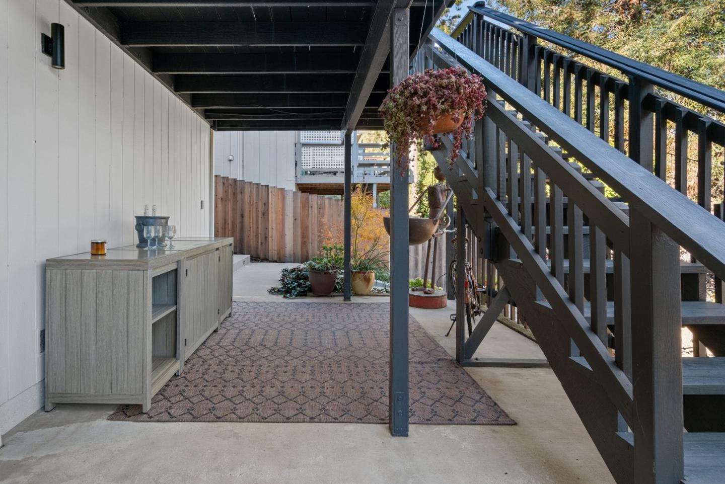 409 Townsend DR