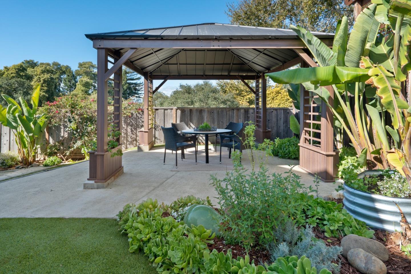 3001 Vienna Pines CT