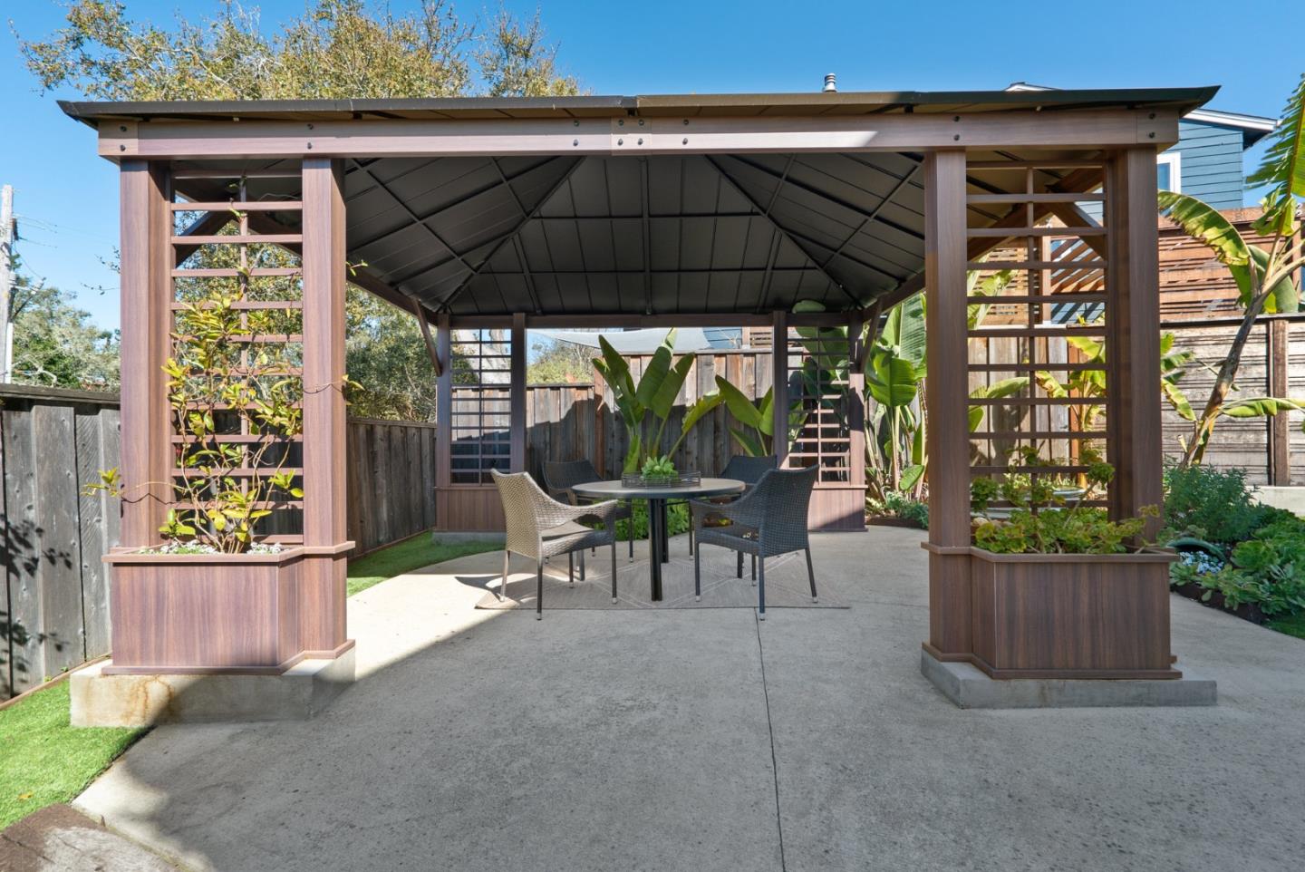 3001 Vienna Pines CT