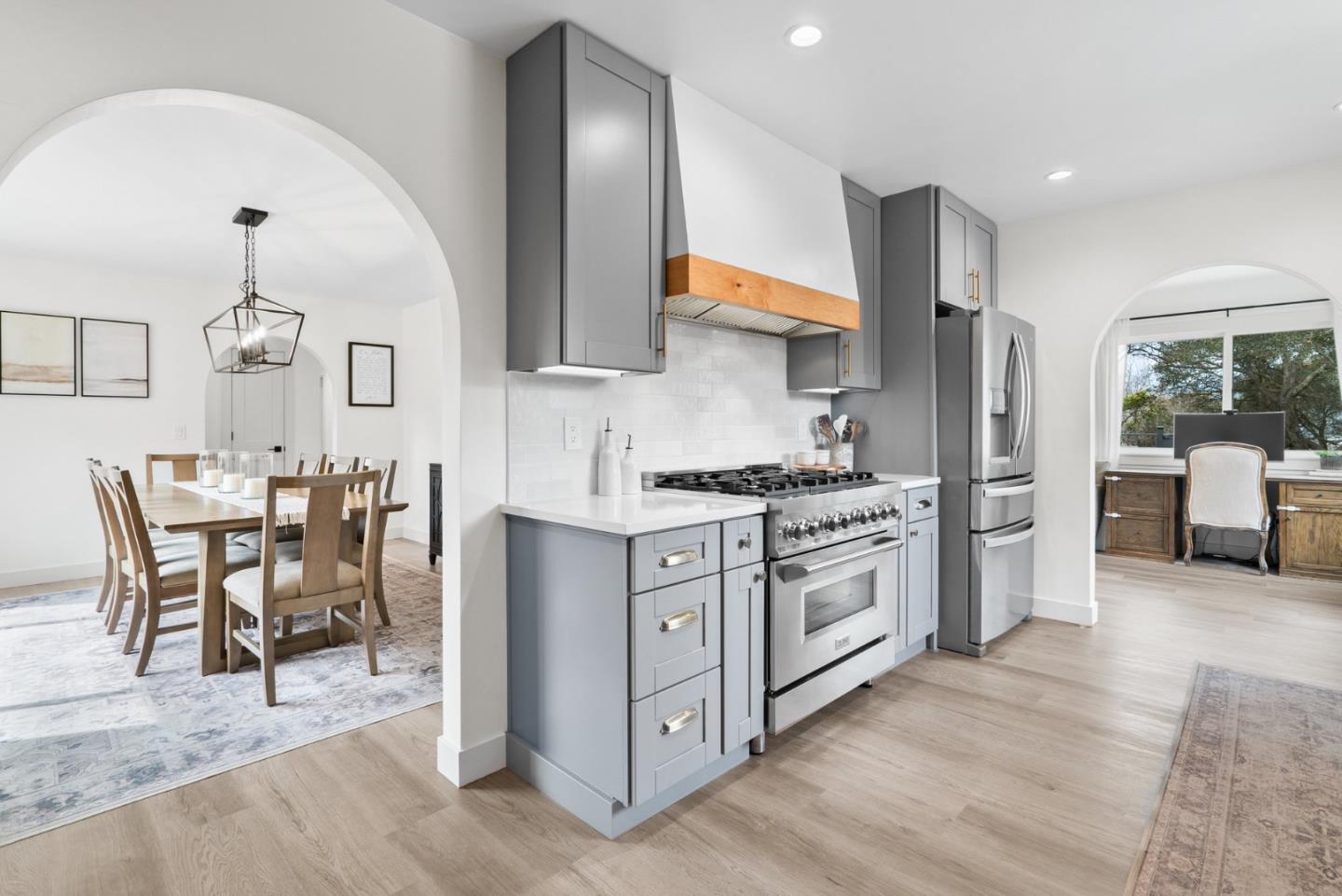 386 Carpenteria RD