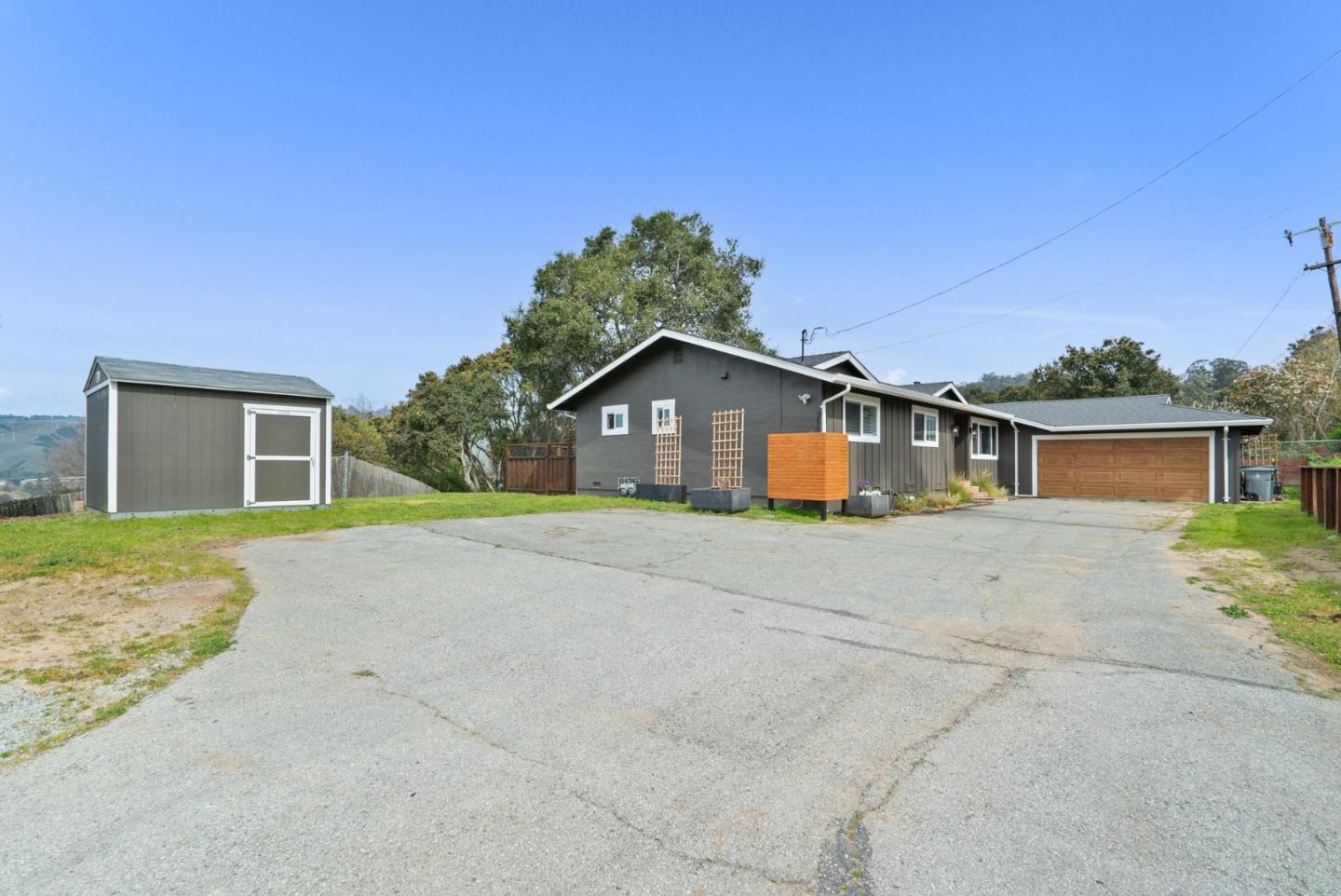 386 Carpenteria RD