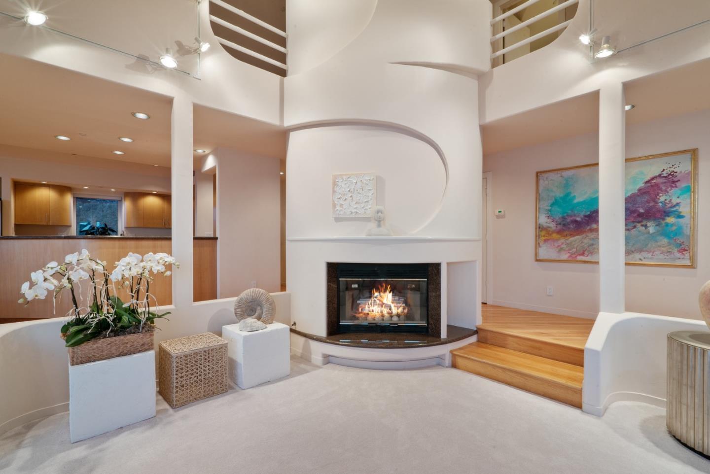 170 Hillview WAY